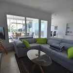 Apartment Adjacent To Nature Reserves *